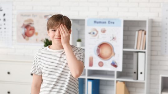 Revisar la vista en niños